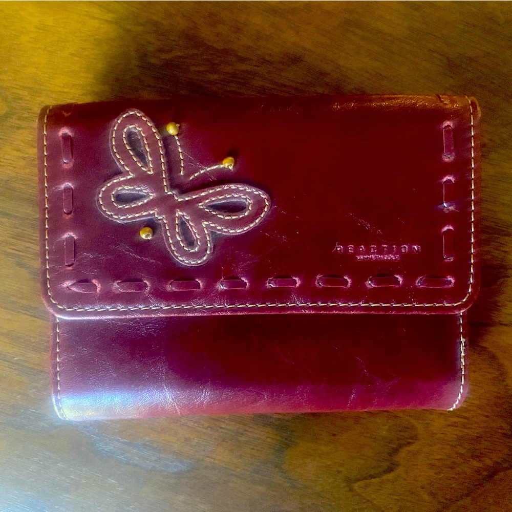 Kenneth Cole Reaction tri-fold wallet